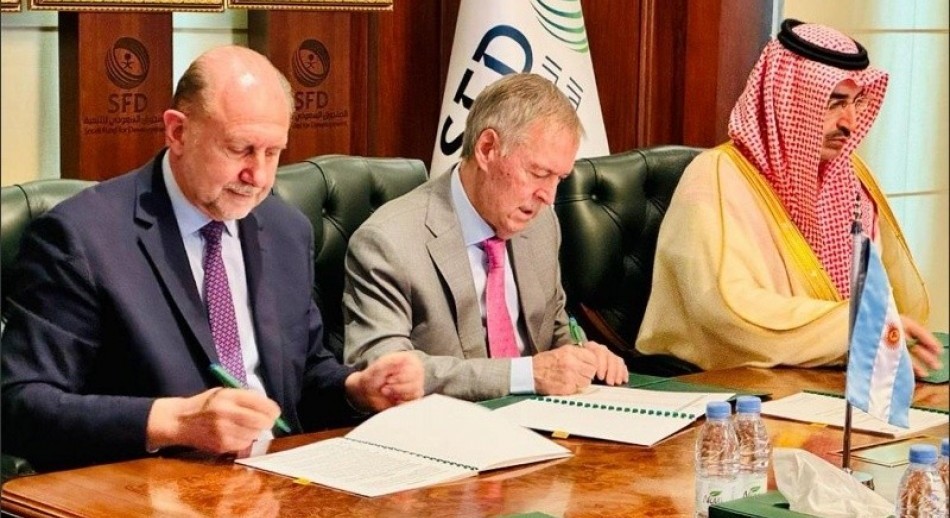 Perotti y Schiaretti firmaron un préstamo con el Fondo Saudí para otro tramo del acueducto