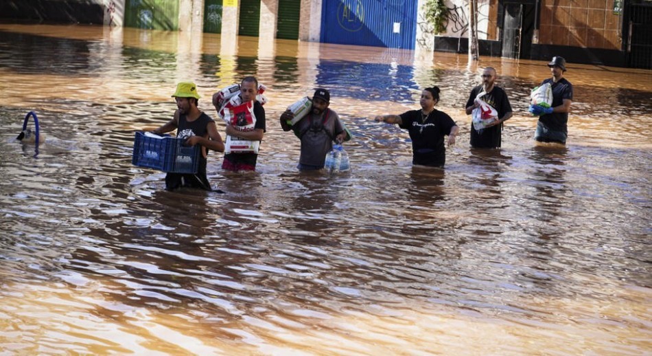 Los muertos por las lluvias en el sur de Brasil ascienden a 144 y el gobierno anuncia gastos de emer