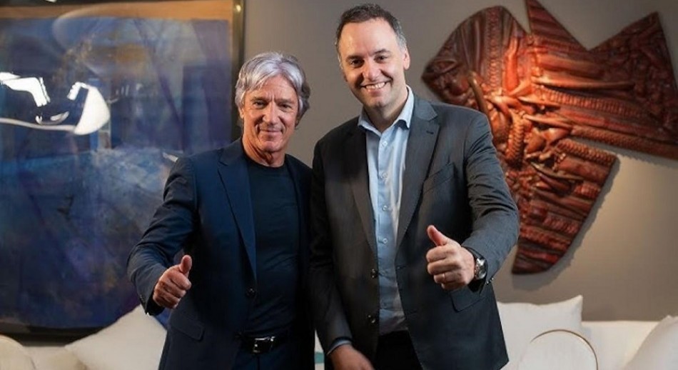 Apareció otra factura y complica más a Adorni por el vuelo a Punta del Este