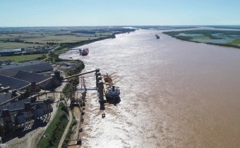 Conflicto en puertos: el Gobierno acordó con los prácticos una rebaja y se levantó el paro