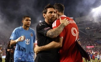 Asistencia de Messi y gol de Lewandowski en el duelo de leyendas de la MLS